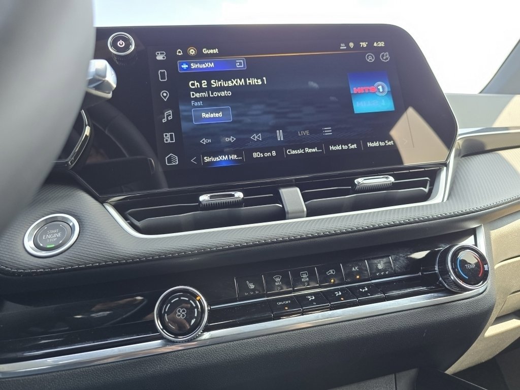 New 2026 Chevrolet Equinox LT image 18