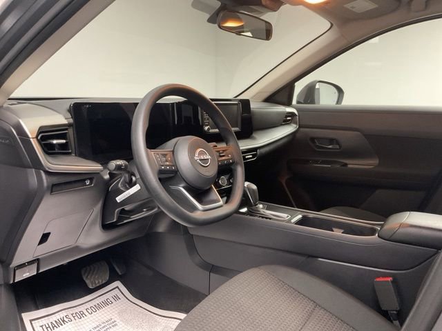 Used 2025 Nissan Kicks S FWD image 13