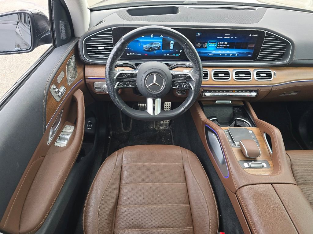Used 2024 Mercedes-Benz GLS 580 4MATIC image 25