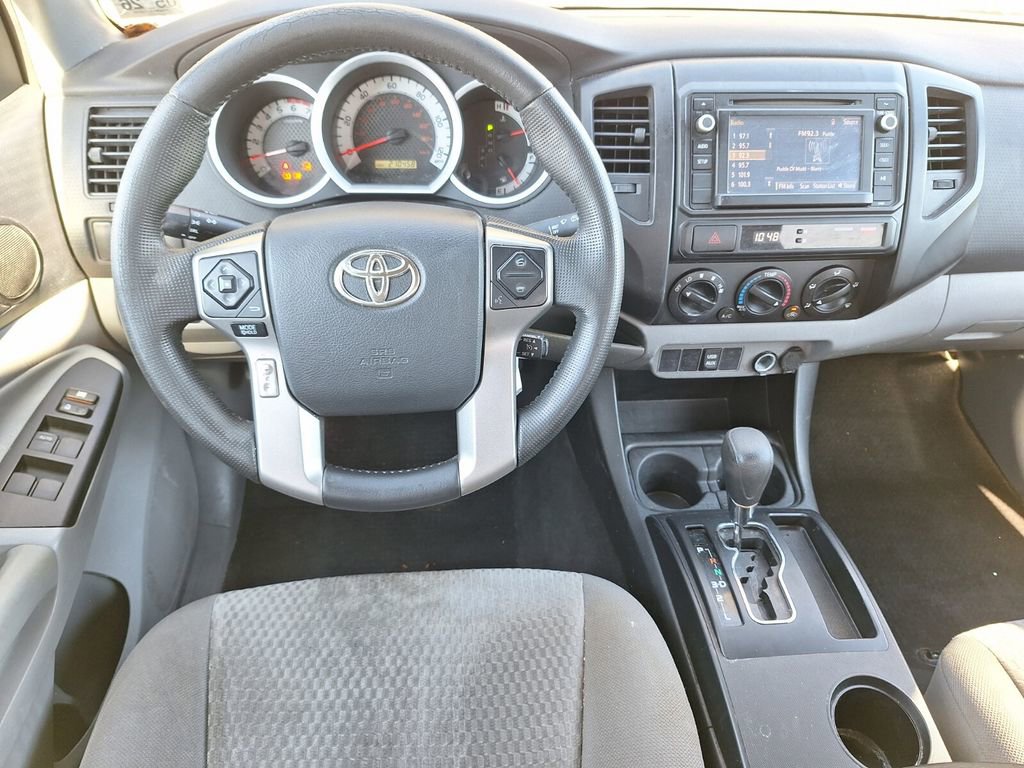 Used 2014 Toyota Tacoma PreRunner w/ Convenience Package image 17
