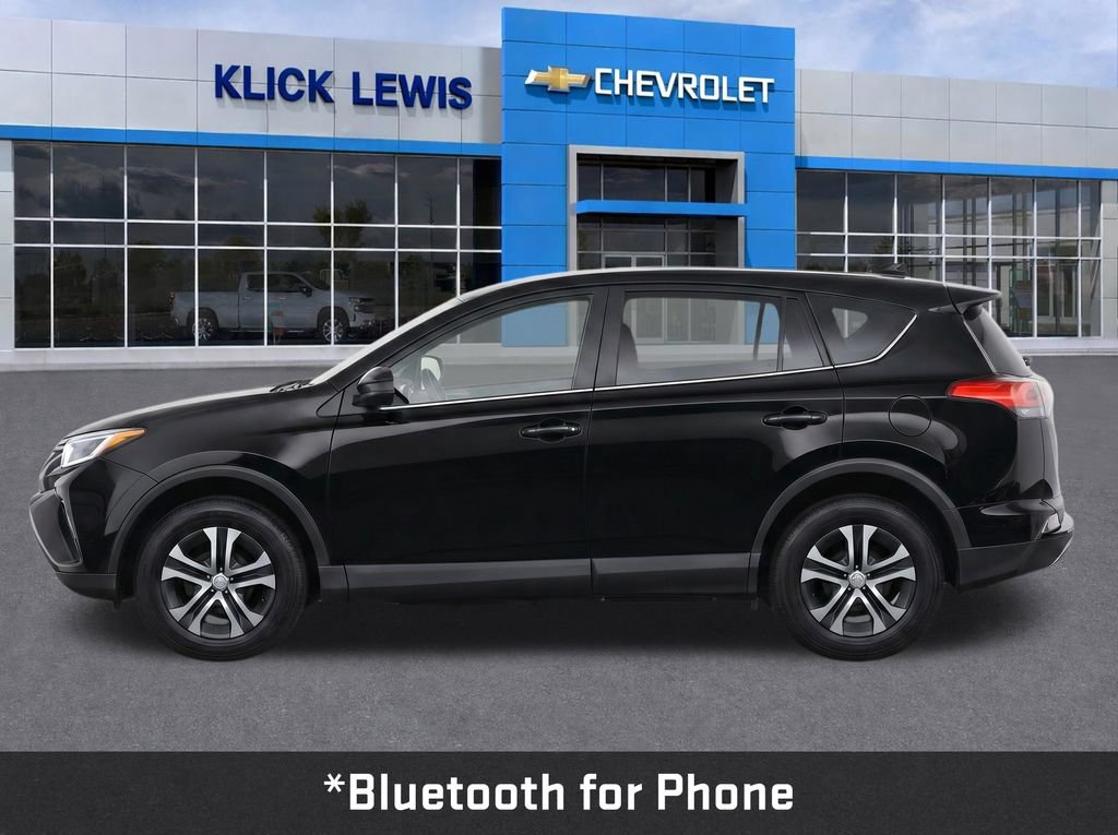 Used 2018 Toyota RAV4 LE w/ All Weather Liner Package FWD image 4