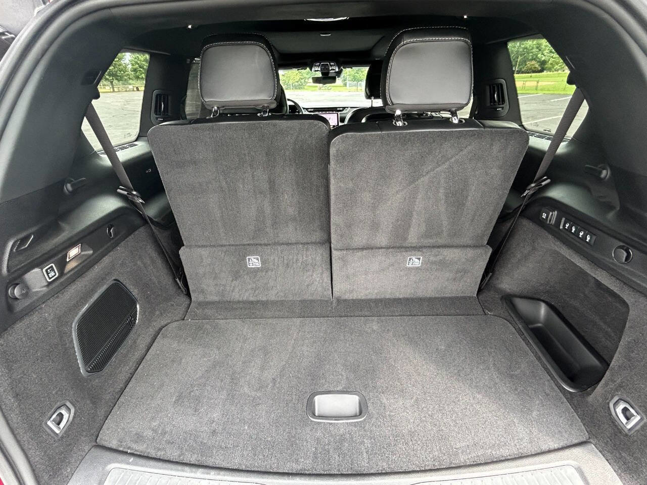 Used 2021 Jeep Grand Cherokee L Overland w/ Advanced Protech Group III image 20