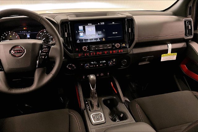 New 2026 Nissan Frontier PRO-4X w/ Tow Package AWD/4WD image 8