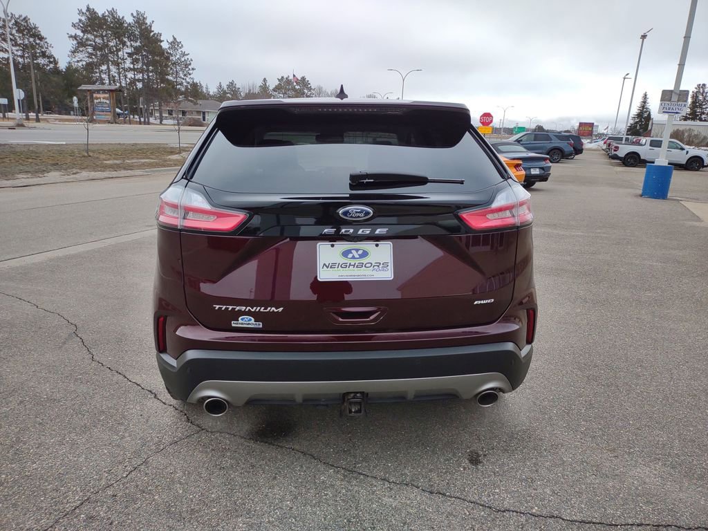 Used 2022 Ford Edge Titanium w/ Class II Trailer Tow Package image 4