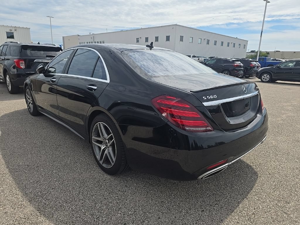 Used 2020 Mercedes-Benz S 560 4MATIC Sedan image 4