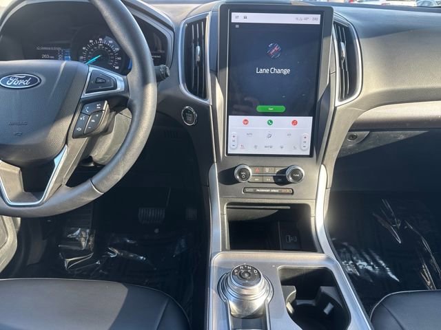 Used 2024 Ford Edge SEL w/ Convenience Package image 17