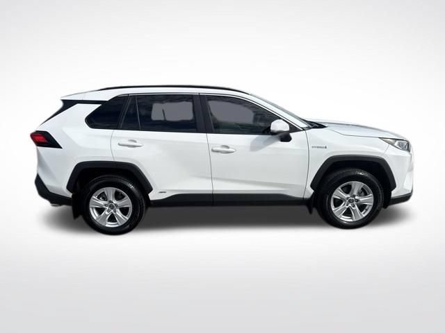 Used 2021 Toyota RAV4 XLE w/ Convenience Package AWD/4WD image 6
