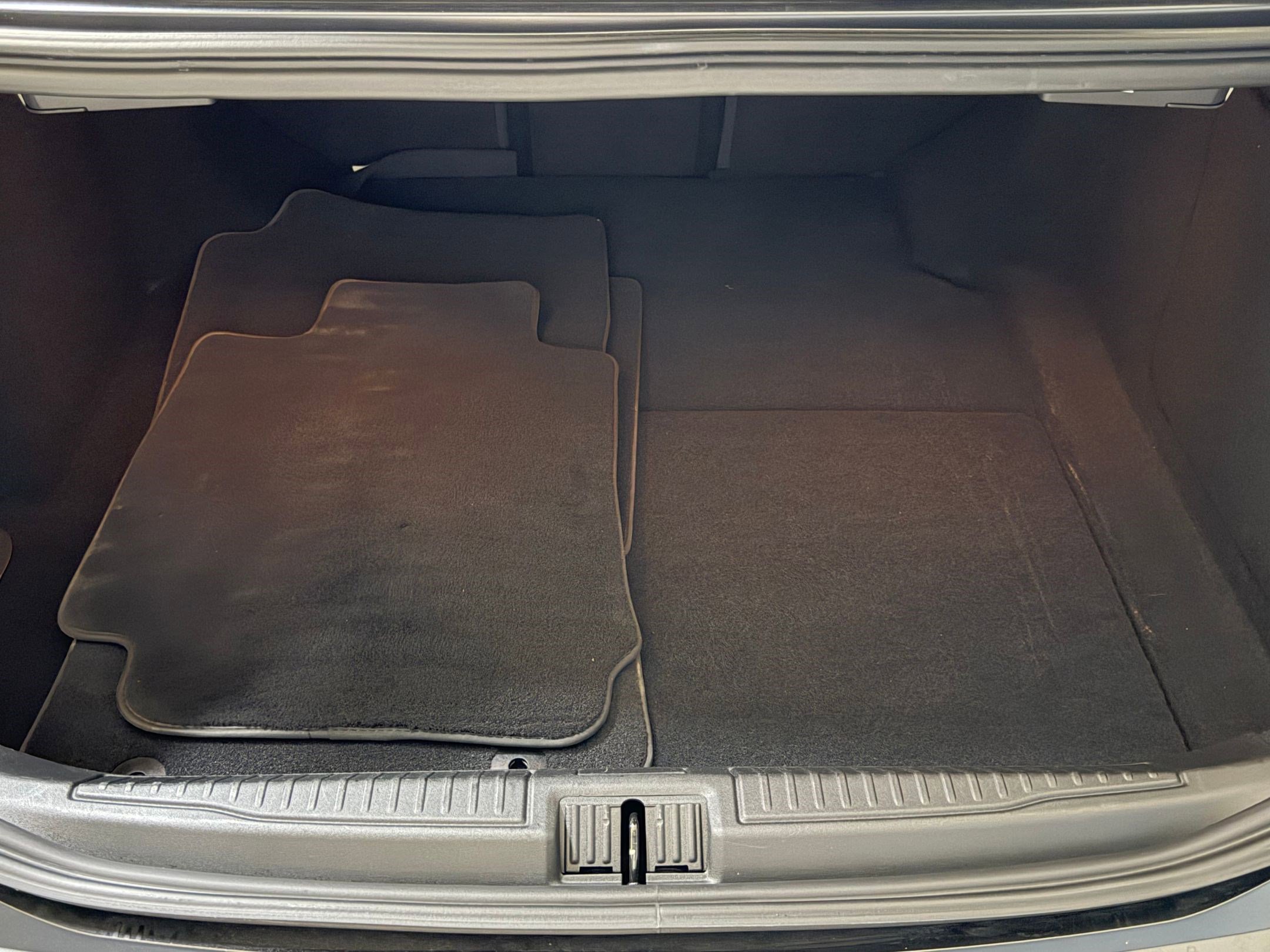 Used 2019 Alfa Romeo Giulia w/ Nero Edizione RWD image 35