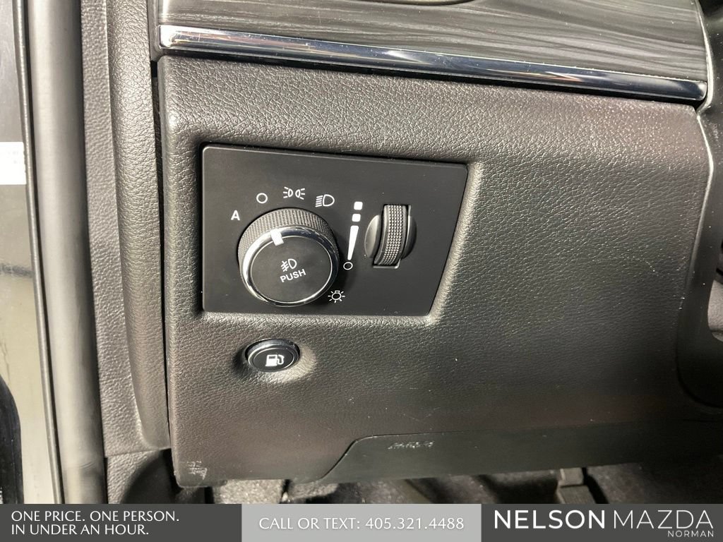Used 2019 Jeep Grand Cherokee Limited AWD/4WD image 47