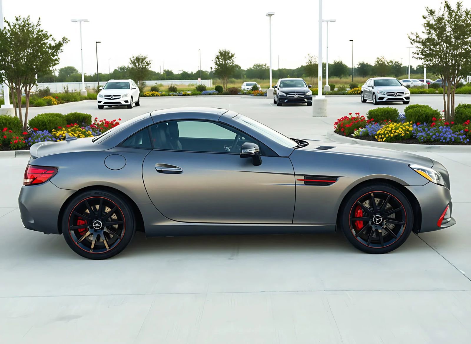 Used 2018 Mercedes-Benz SLC 43 AMG SLC 43 AMG Roadster 2D image 9