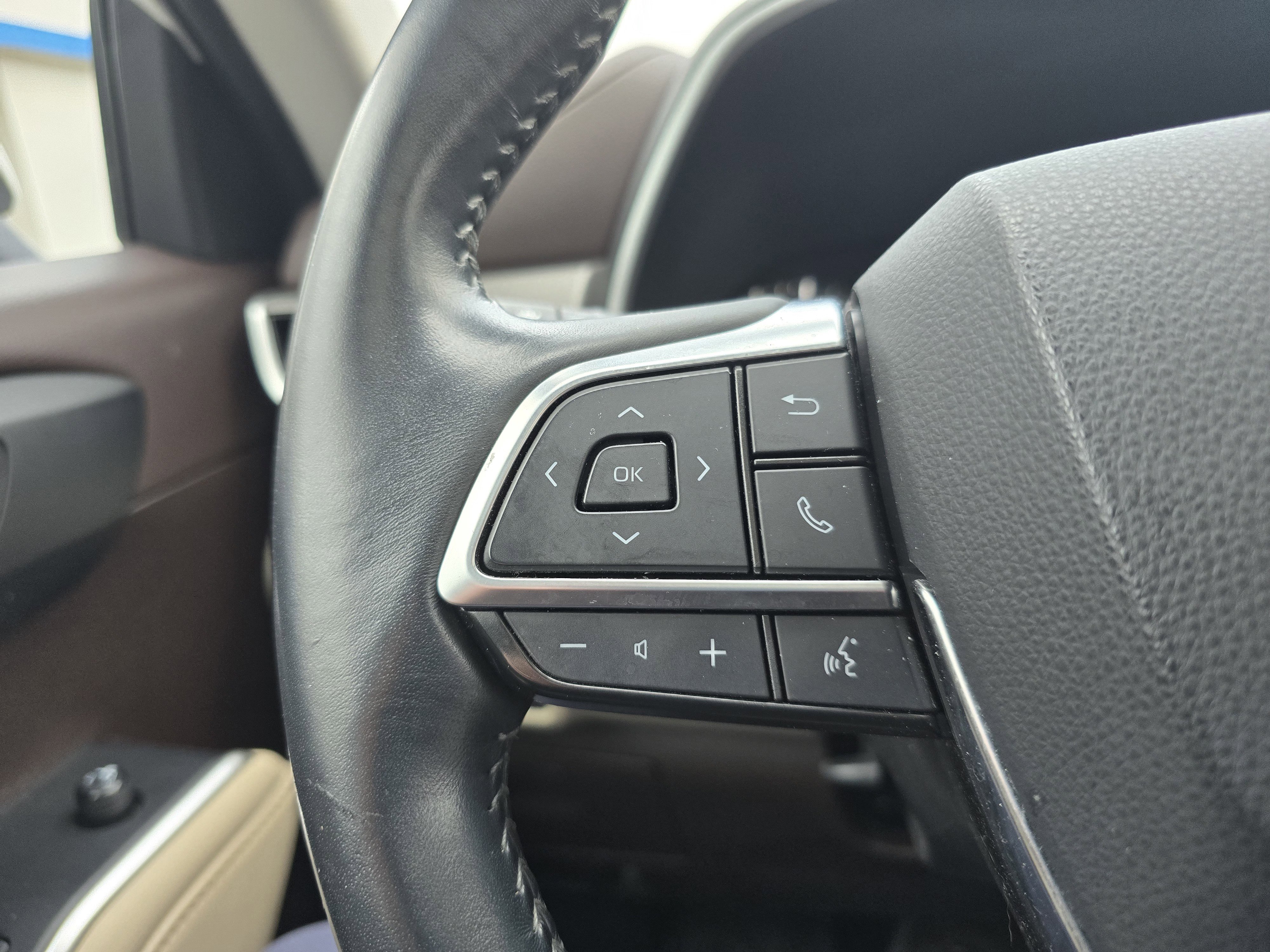 Used 2021 Toyota Highlander XLE image 20