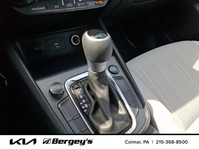 Used 2023 Hyundai Kona SEL AWD/4WD image 16