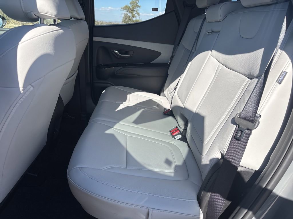 Certified 2025 Hyundai Santa Cruz SEL image 12