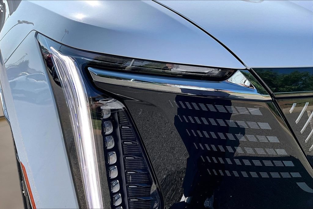 Used 2025 Cadillac Escalade IQ Sport 2 AWD/4WD image 31