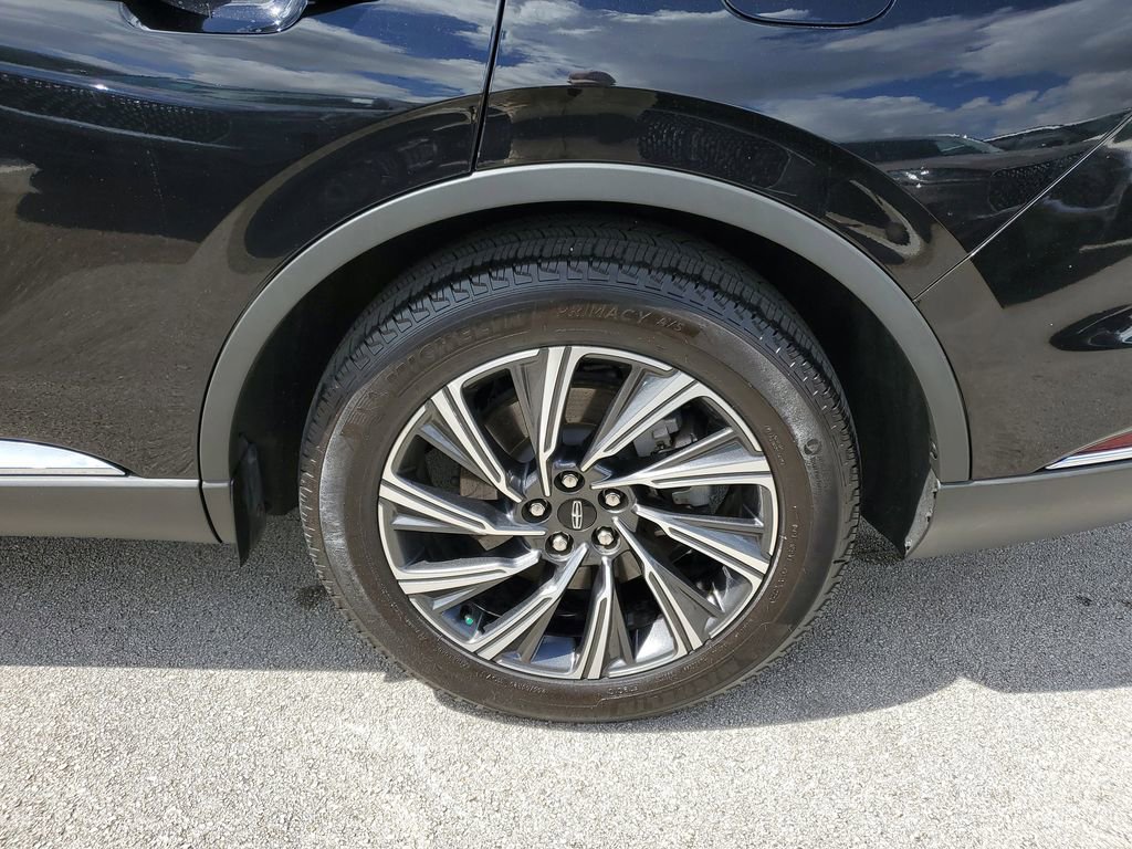 Used 2025 Lincoln Aviator 2WD image 8