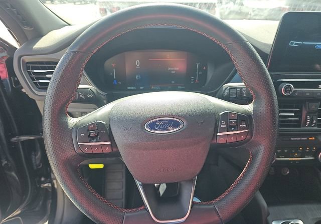 Used 2024 Ford Escape ST-Line FWD image 4