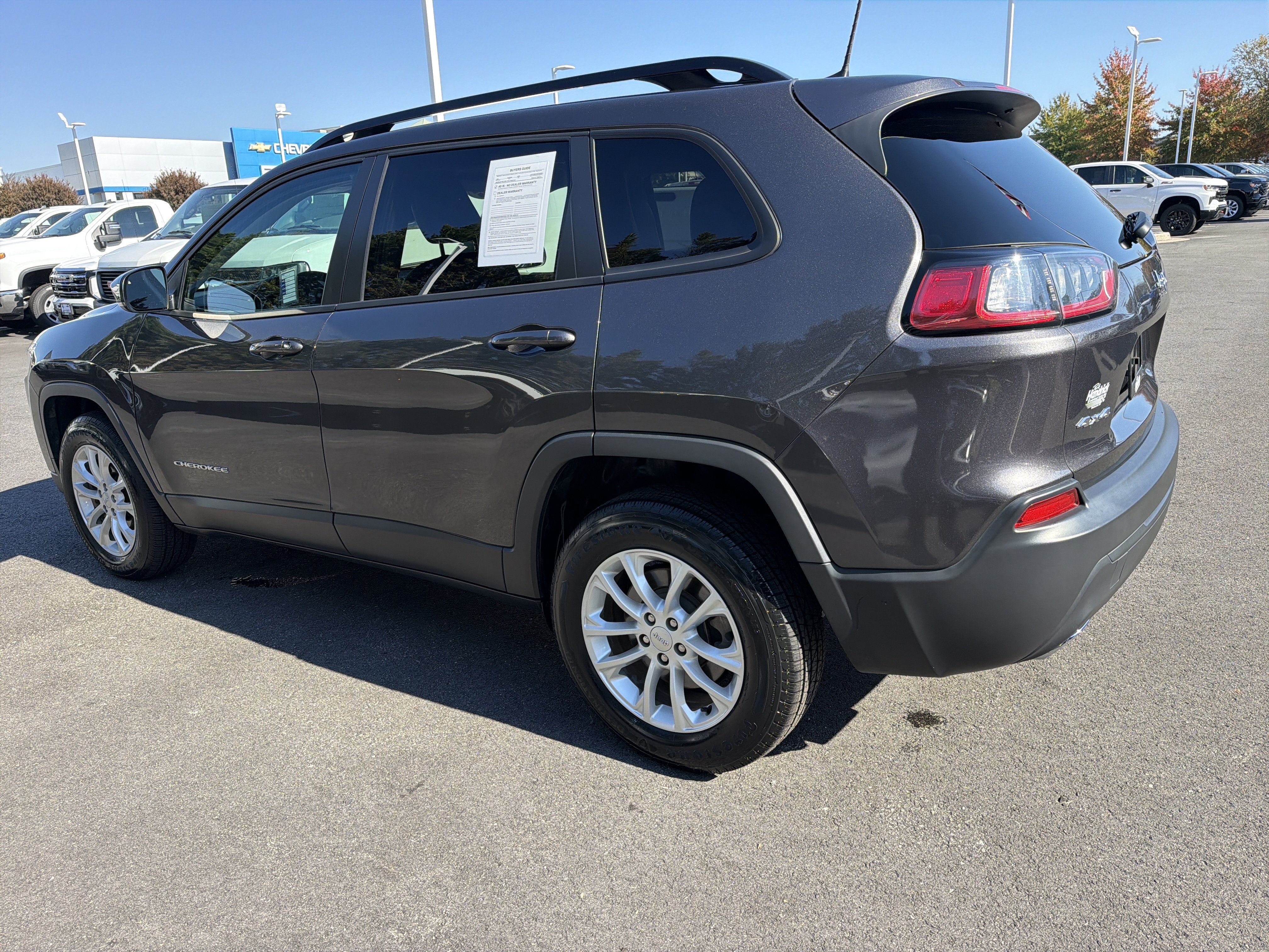 Used 2022 Jeep Cherokee Latitude Lux AWD/4WD image 8