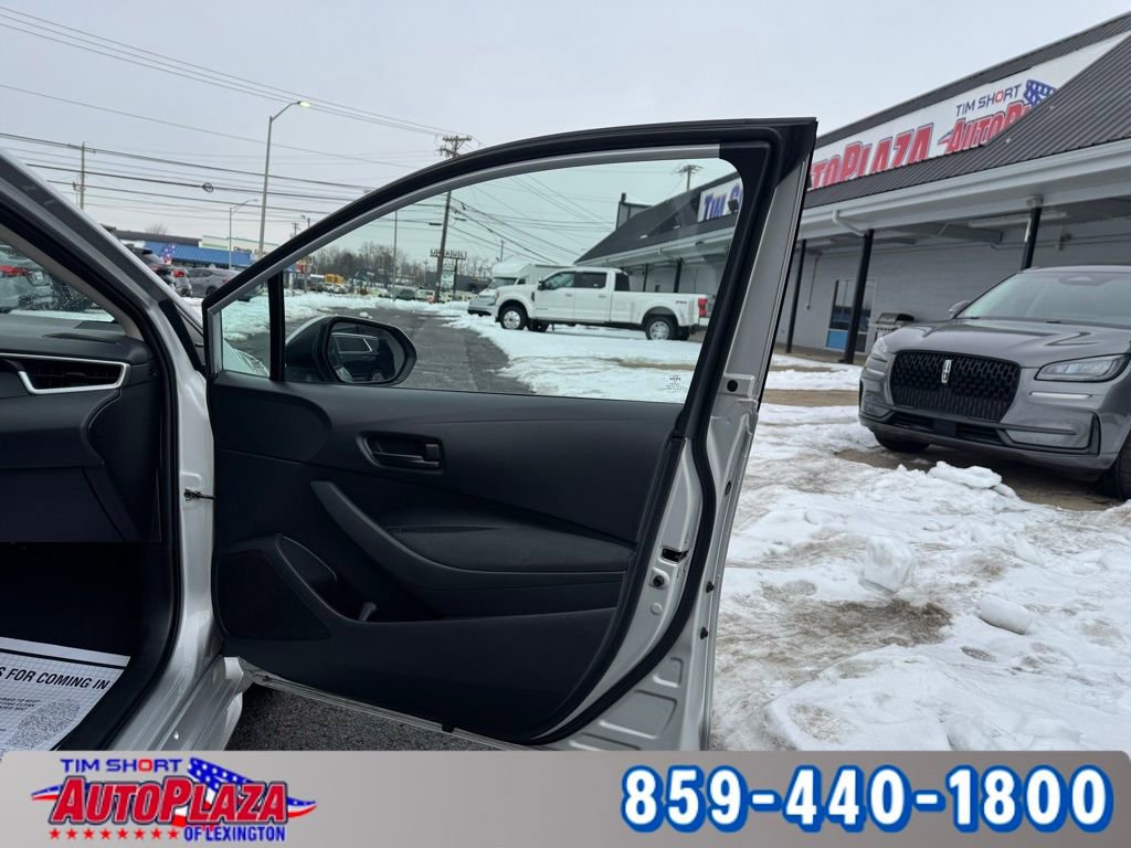 Used 2024 Toyota Corolla LE image 46