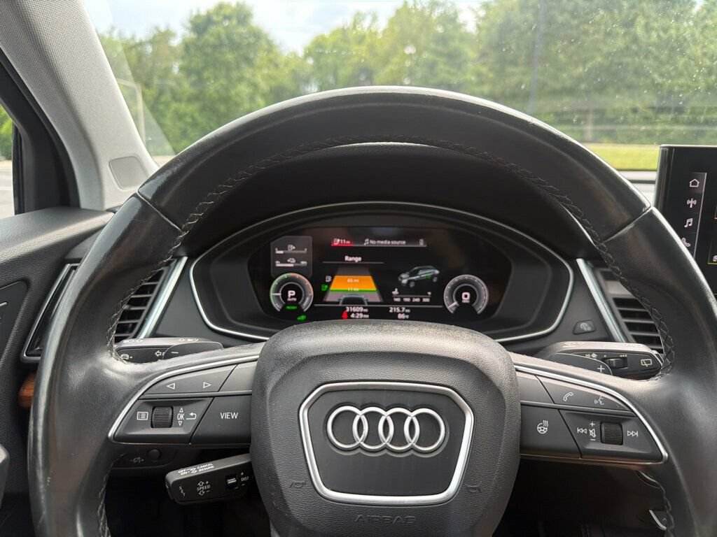 Used 2021 Audi Q5 e Premium Plus w/ Premium Plus Package AWD/4WD image 16