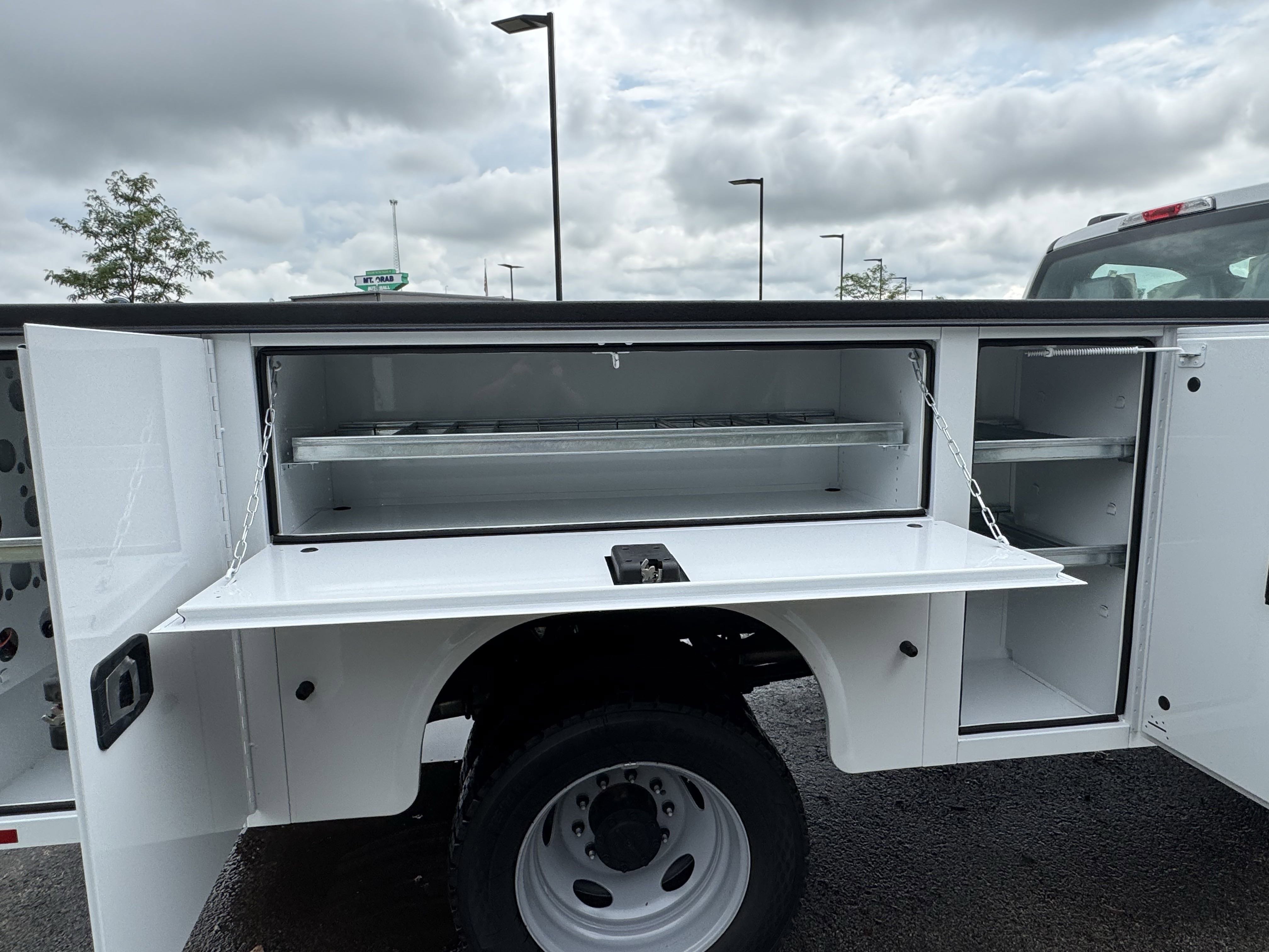 New 2025 Ford F450 XL w/ XL Chrome Package image 6