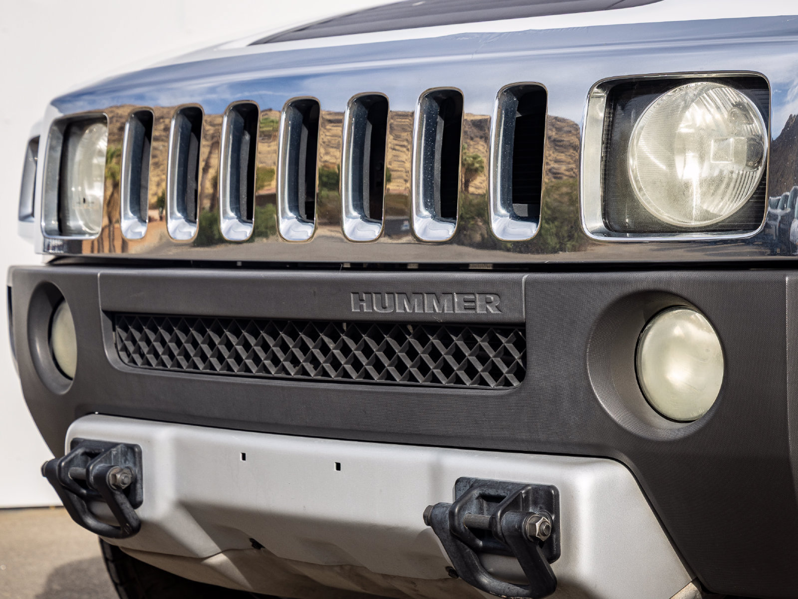 Used 2008 HUMMER H3 Luxury AWD/4WD image 3