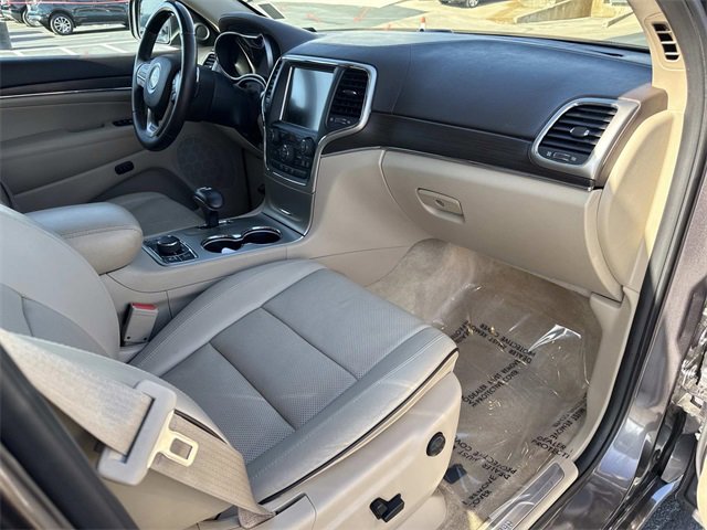 Used 2015 Jeep Grand Cherokee Overland image 15