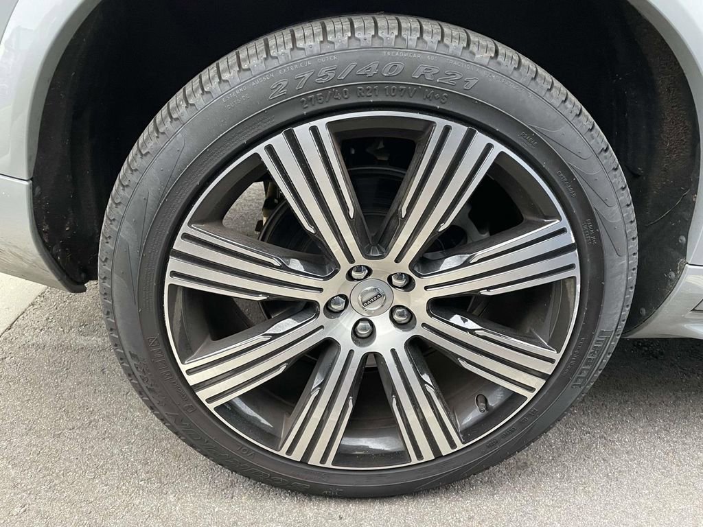 Used 2025 Volvo XC90 B6 Ultra w/ Protection Package Premier image 5