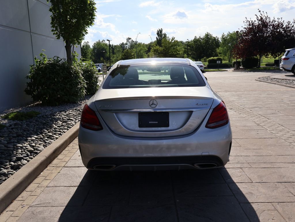 Used 2015 Mercedes-Benz C 300 4MATIC Sedan image 7