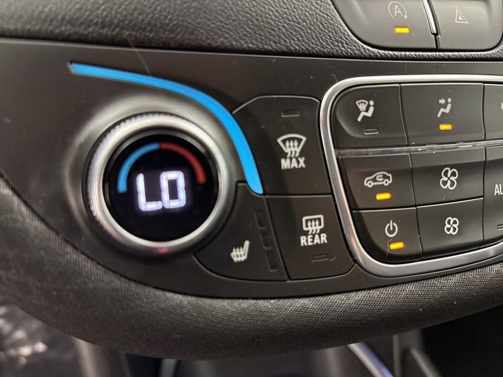 Used 2023 Chevrolet Malibu LT FWD image 37
