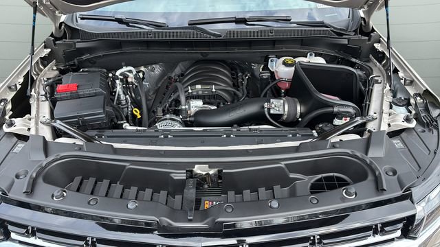 Used 2023 Chevrolet Tahoe LT w/ Luxury Package image 18