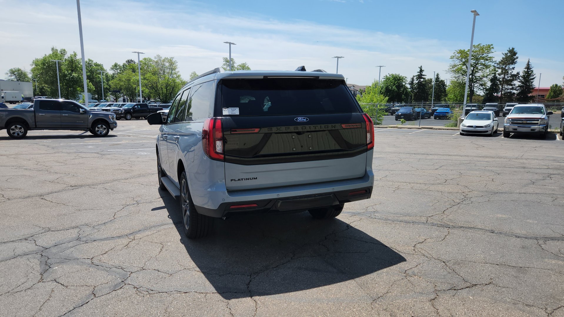 New 2026 Ford Expedition Platinum w/ Stealth Appearance Package AWD/4WD image 10