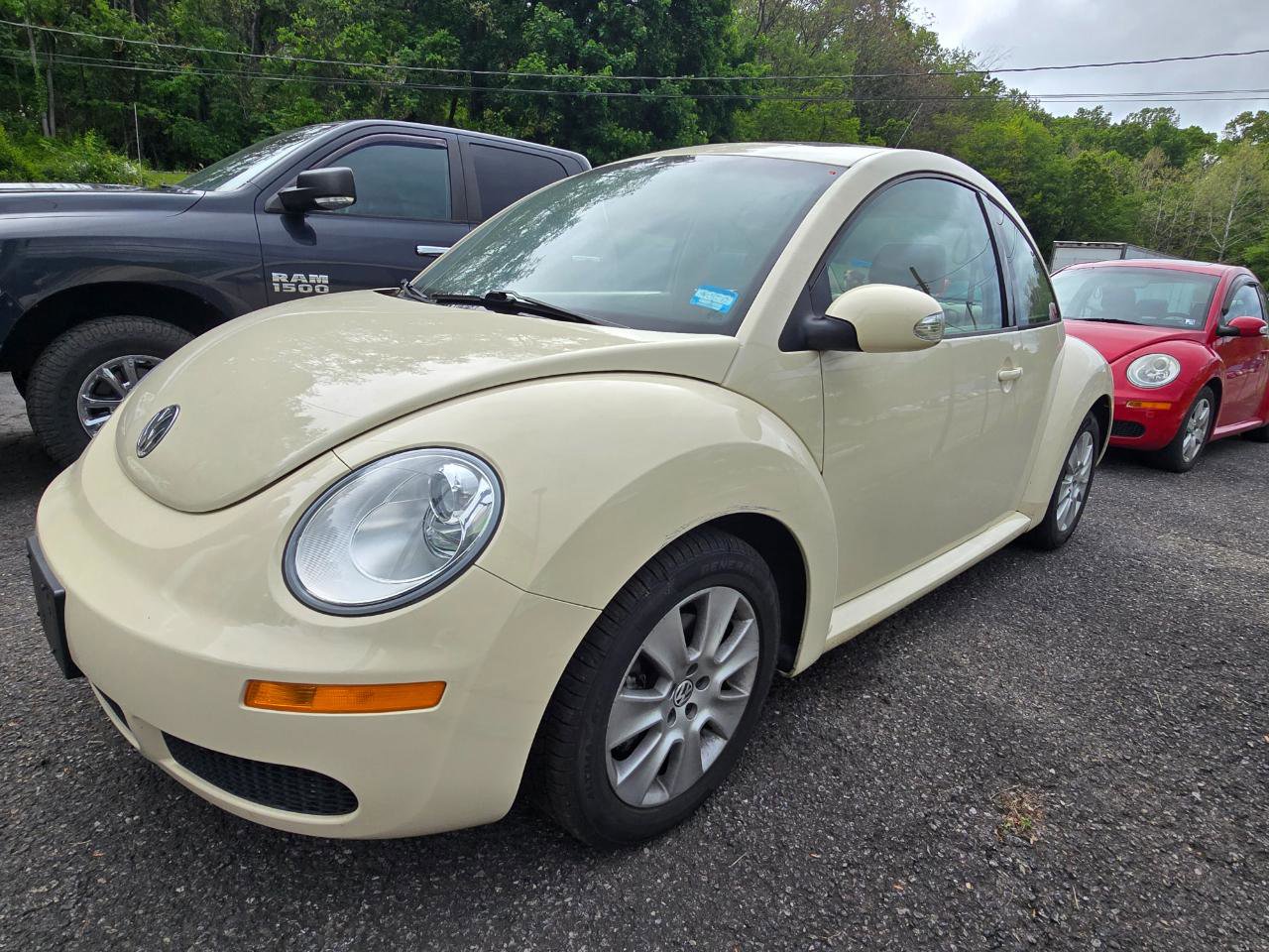 Used 2009 Volkswagen Beetle S