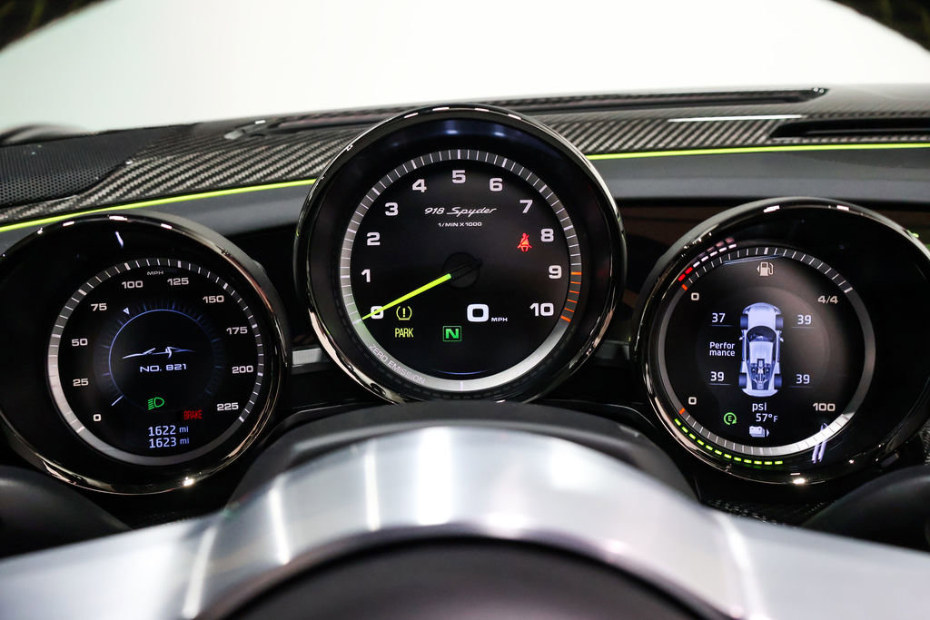 Used 2015 Porsche 918 Spyder image 42