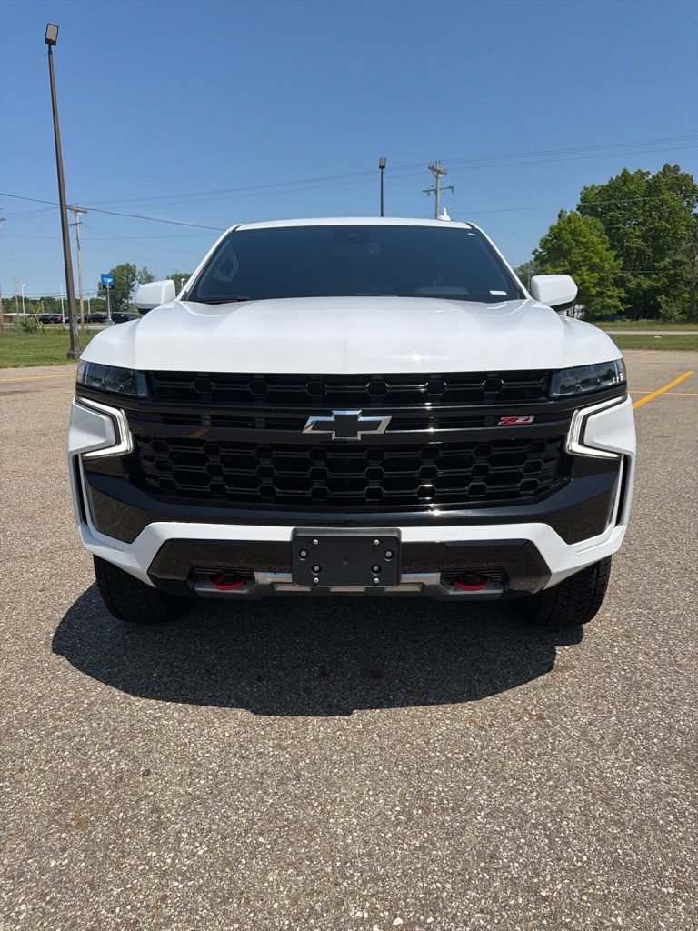 Used 2023 Chevrolet Suburban Z71 AWD/4WD image 2