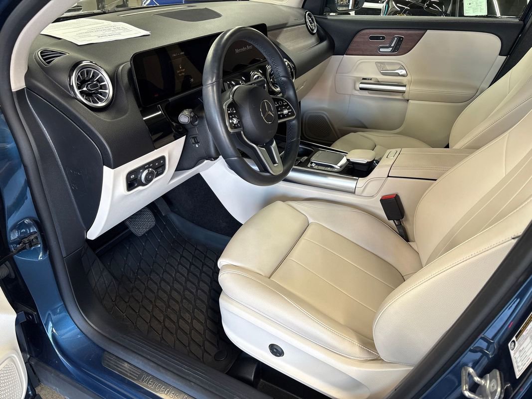 Used 2023 Mercedes-Benz GLA 250 4MATIC image 29