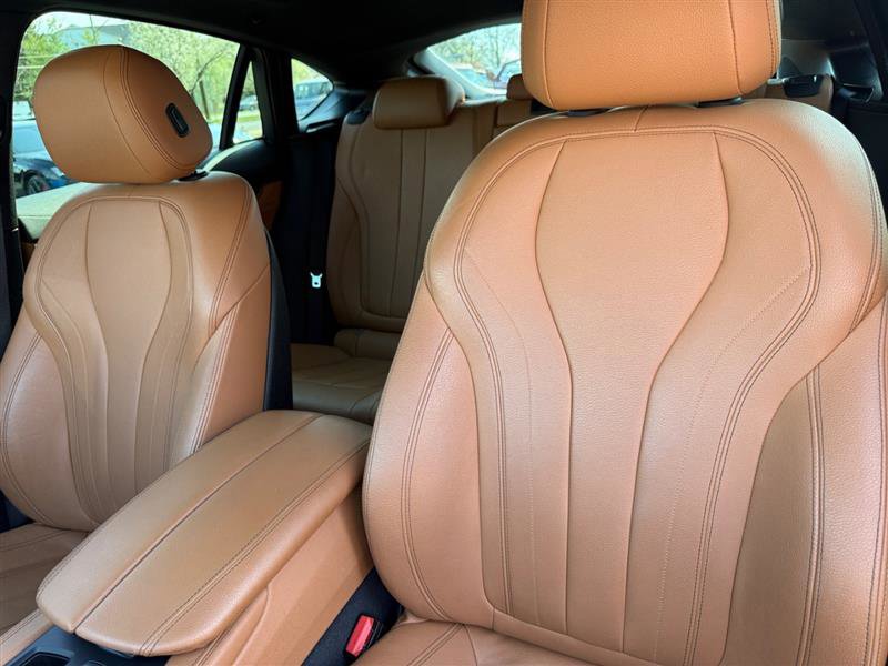 Used 2019 BMW X6 xDrive35i w/ M Sport Package image 11
