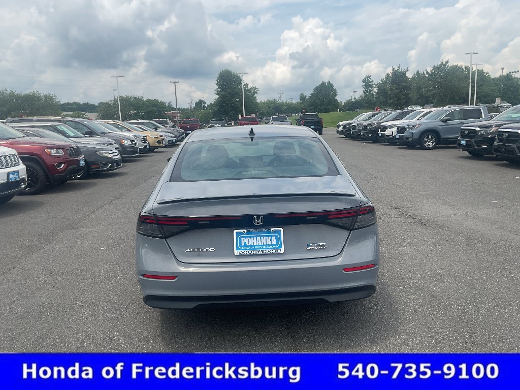 Used 2023 Honda Accord Sport image 4