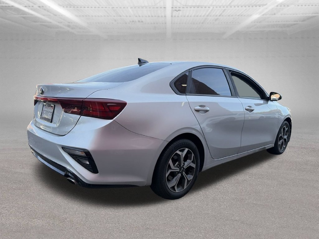 Used 2019 Kia Forte LXS FWD image 3