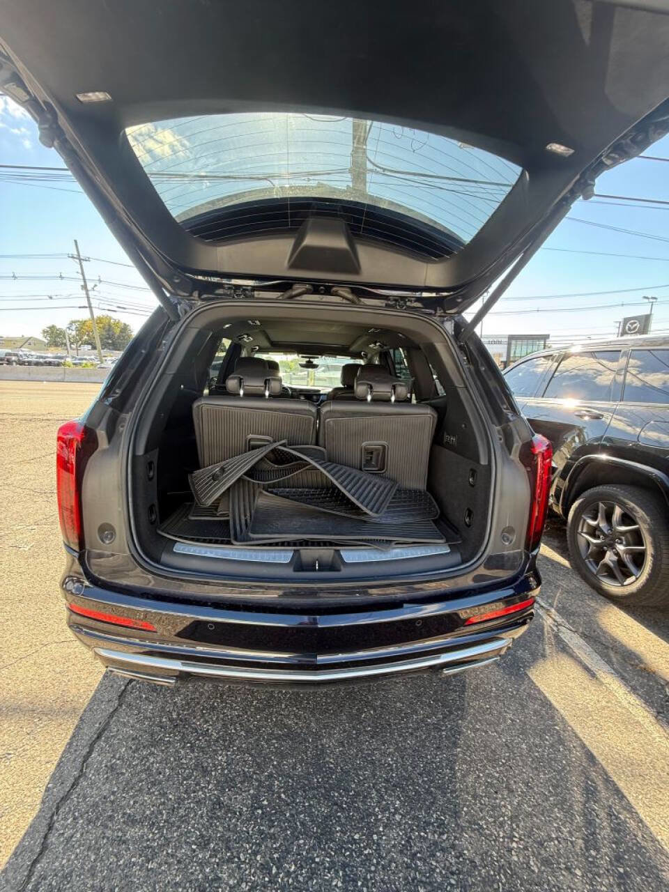 Used 2022 Cadillac XT6 Premium Luxury w/ Technology Package image 23
