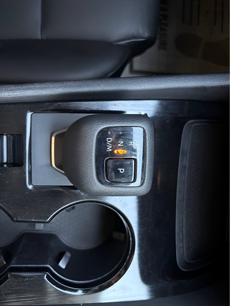 Used 2022 Nissan Rogue SV w/ SV Premium Package FWD image 41