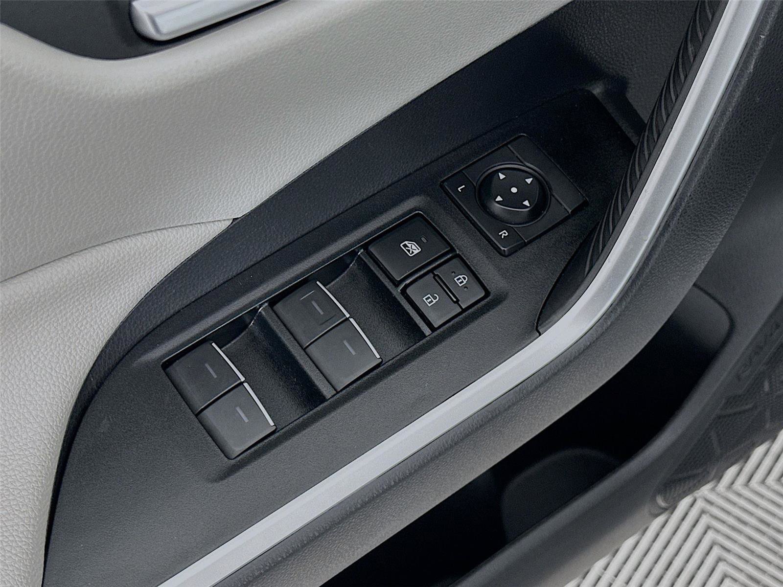 Certified 2025 Toyota RAV4 XLE image 18