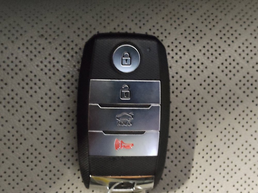 Used 2018 Kia Optima EX image 32