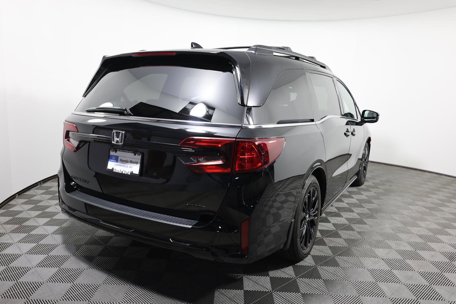 Used 2026 Honda Odyssey Sport-L image 5
