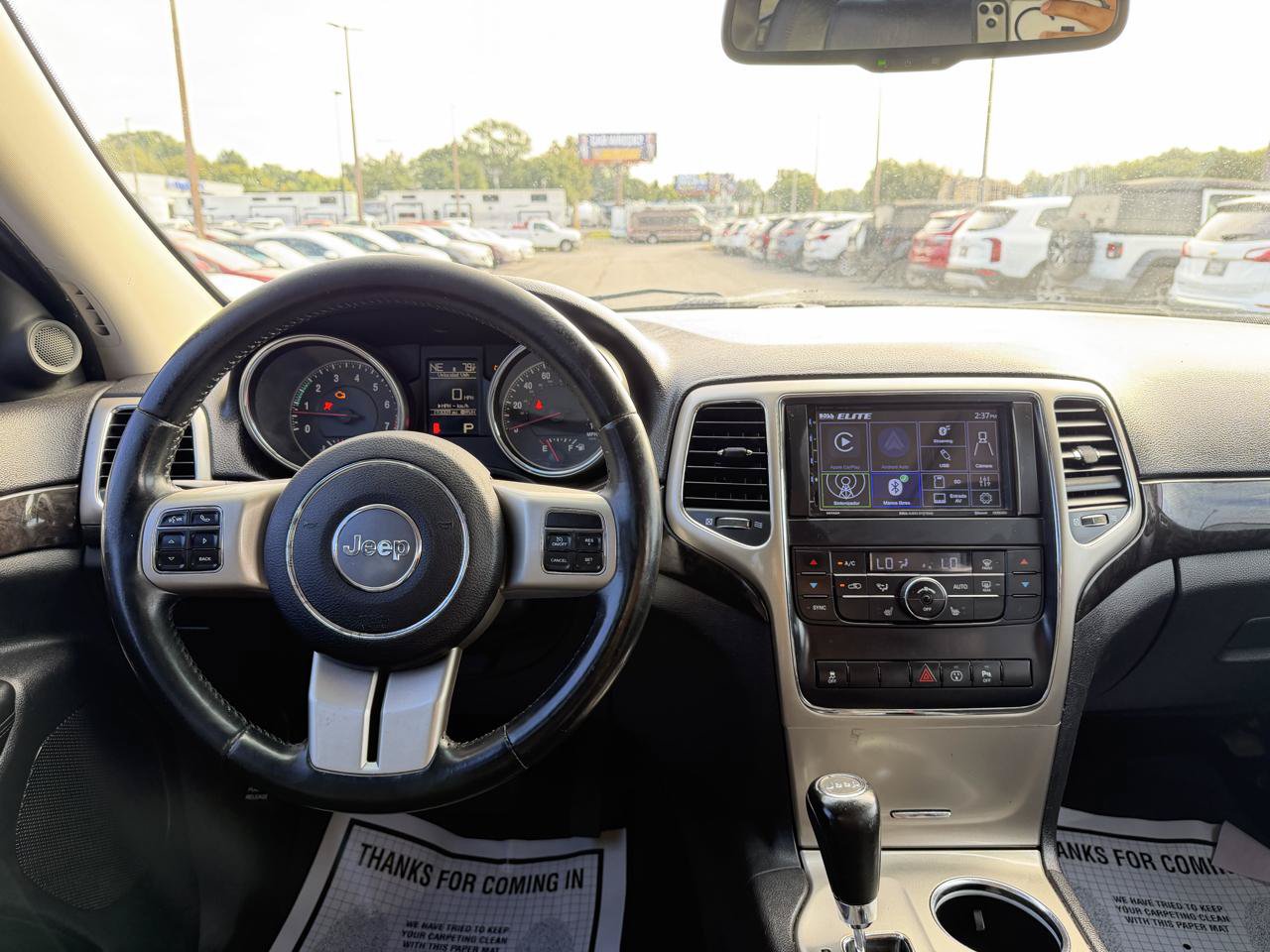 Used 2013 Jeep Grand Cherokee Laredo AWD/4WD image 17