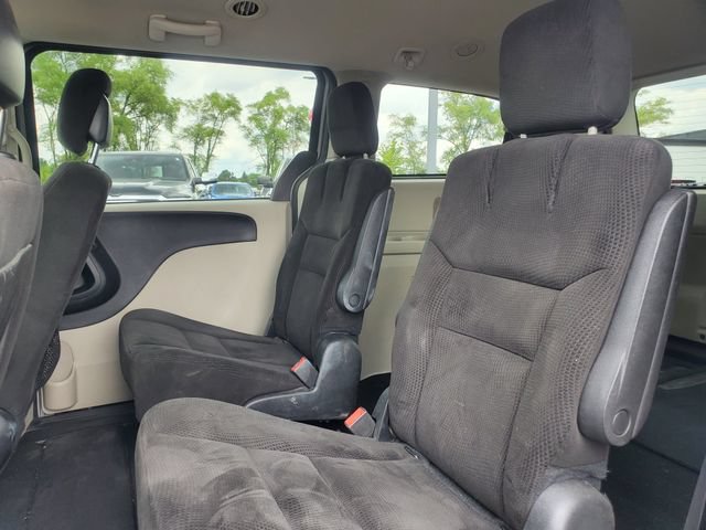 Used 2016 Dodge Grand Caravan SXT FWD image 20