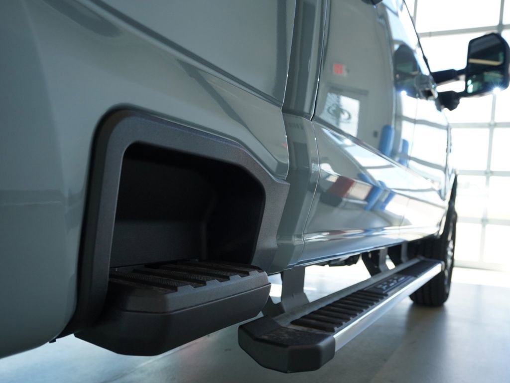 New 2026 Ford F350 Lariat w/ FX4 Off-Road Package image 21