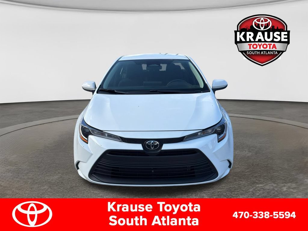 Used 2026 Toyota Corolla LE FWD image 2