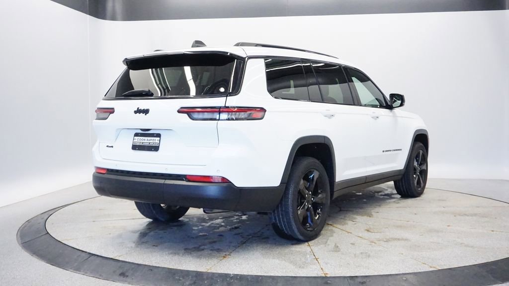 Used 2023 Jeep Grand Cherokee L Laredo image 5