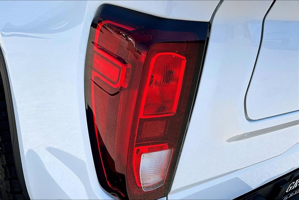 Used 2025 GMC Sierra 1500 Elevation w/ Elevation Premium Package image 40