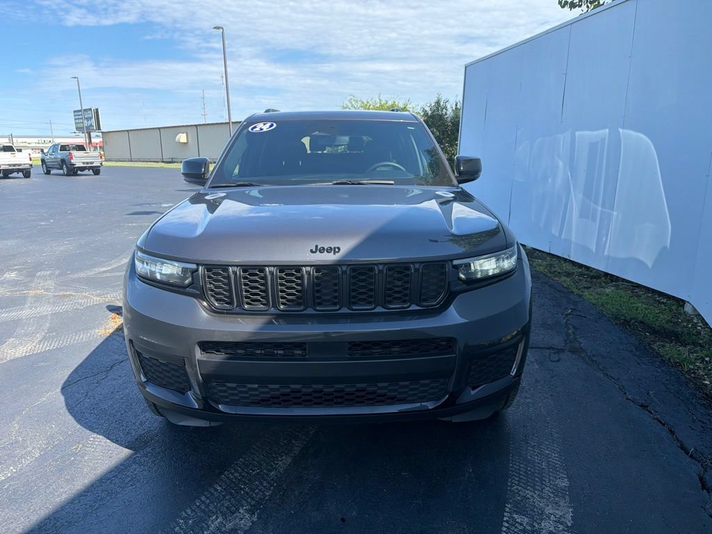 Used 2024 Jeep Grand Cherokee L Laredo AWD/4WD image 11